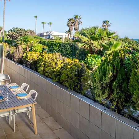 The Beachfront Gem * Marbellac
